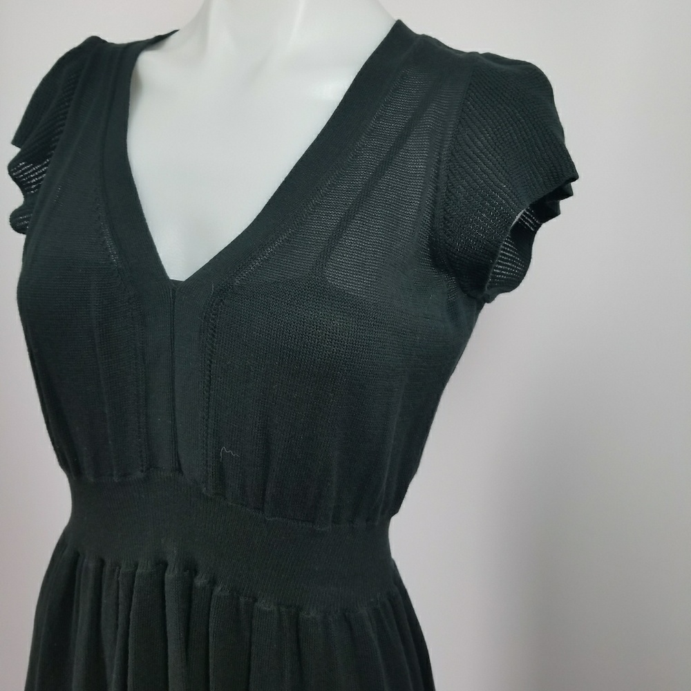 Banana Republic Knit V Neck A-Line Black Dress S